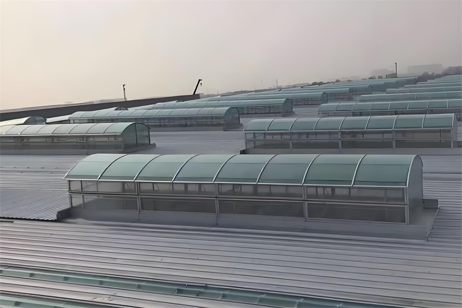 圆拱形通风天窗